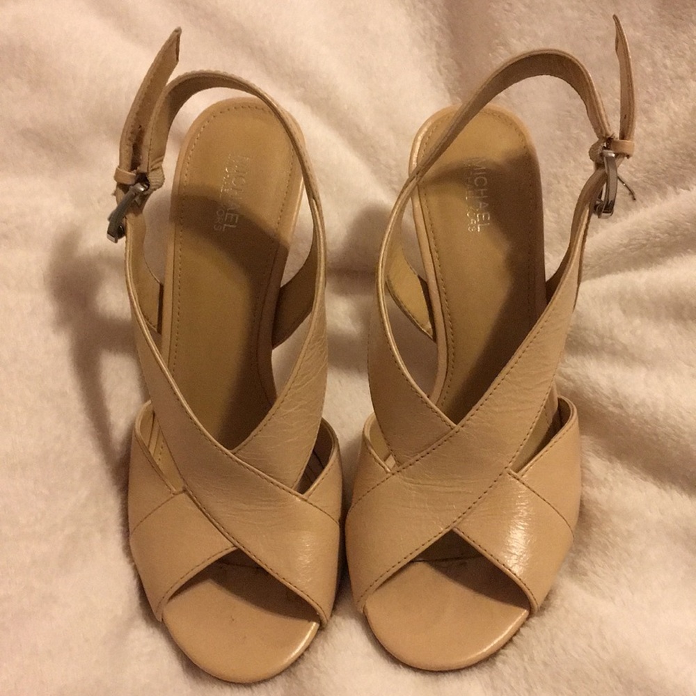 💫 Beige MICHAEL by Michael Kors Heels, Size 8